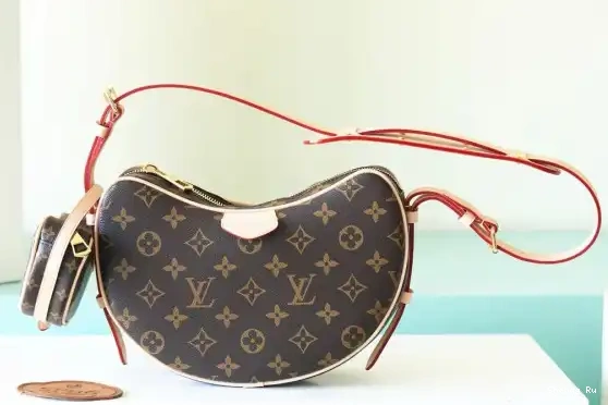 MM VUITTON LOUIS Croissant 0629